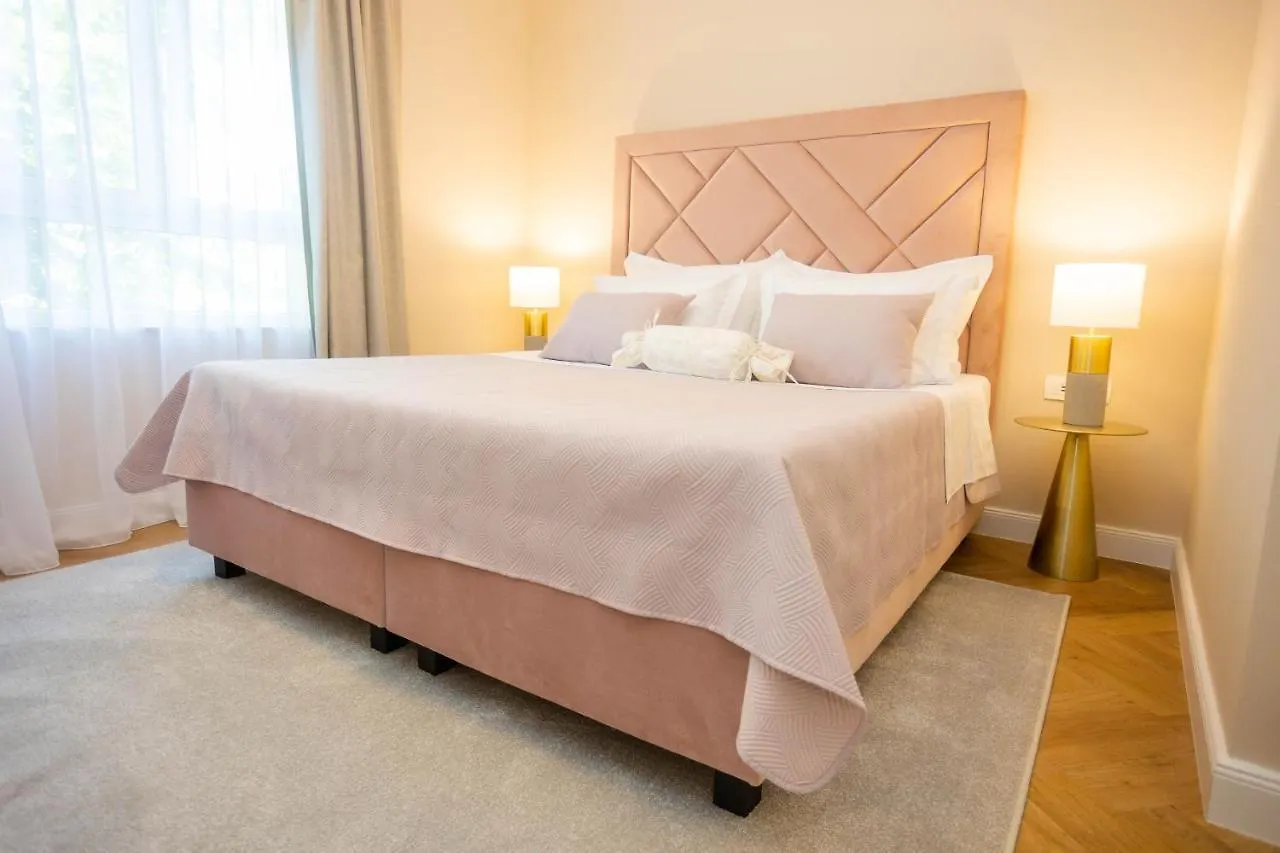 City And Style Luxury Rooms Split 2 4*,  Croatia